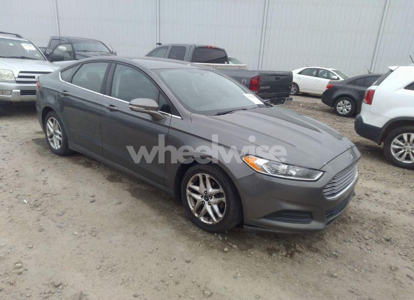2014 Ford Fusion SE (VIN 3FA6P0H79ER326769) main photo