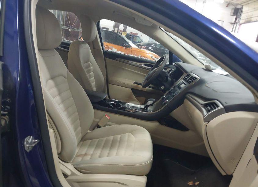 Photo 5 of 2014 Ford Fusion SE (VIN 3FA6P0H79ER337965)