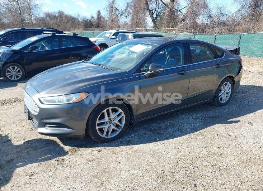 Photo 2 of 2015 Ford Fusion SE (VIN 3FA6P0H79FR117677)