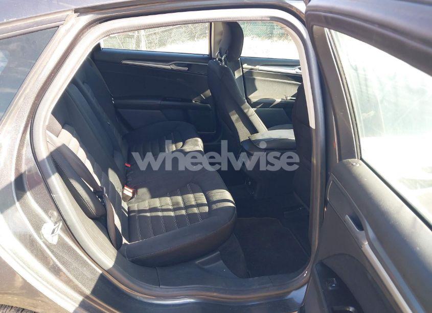 Photo 8 of 2015 Ford Fusion SE (VIN 3FA6P0H79FR117677)