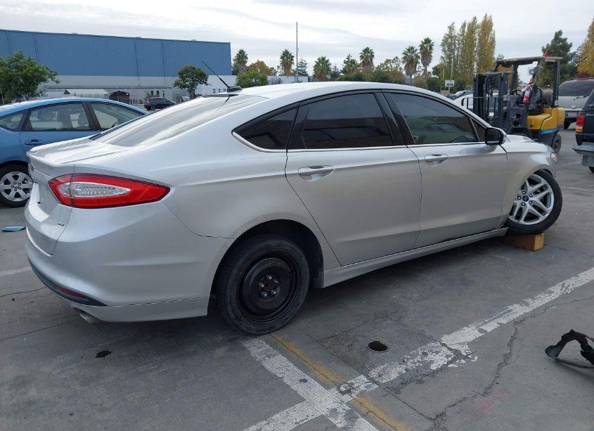 Photo 4 of 2015 Ford Fusion SE (VIN 3FA6P0H79FR129506)