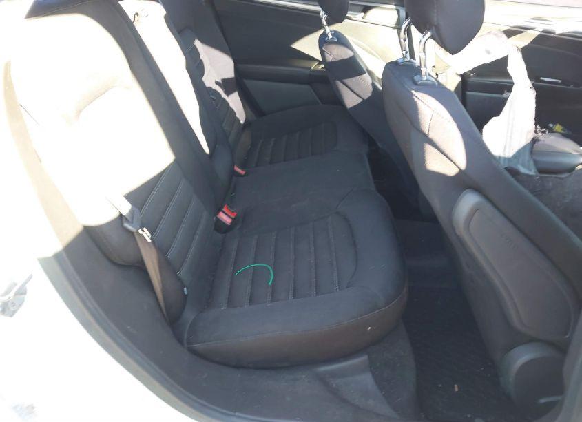 Photo 8 of 2015 Ford Fusion SE (VIN 3FA6P0H79FR131420)