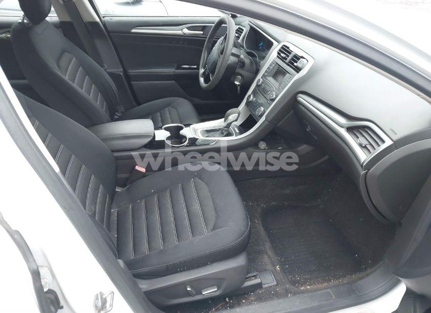 Photo 5 of 2015 Ford Fusion SE (VIN 3FA6P0H79FR148590)