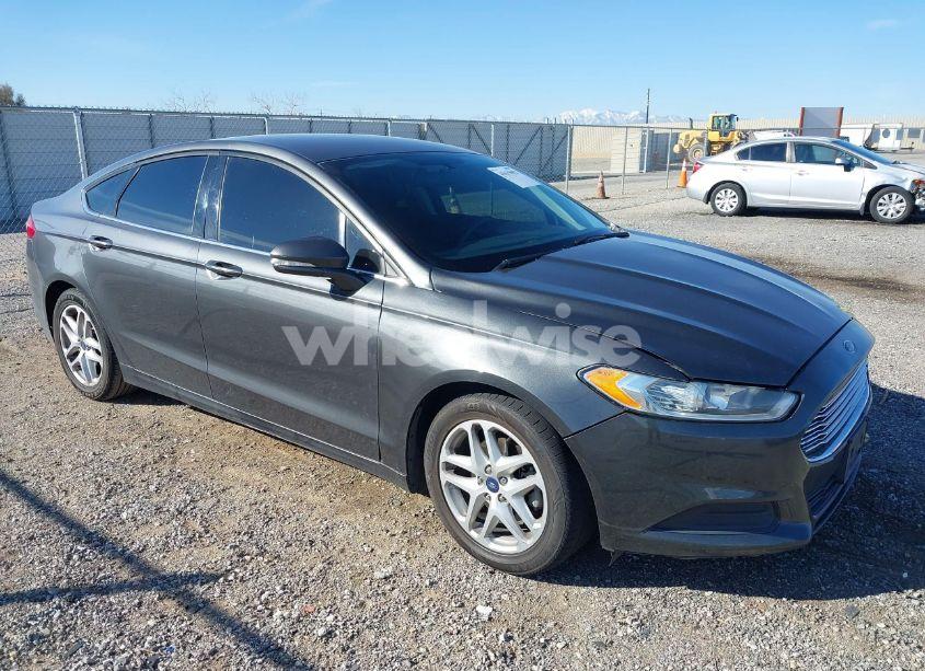 2015 Ford Fusion SE (VIN 3FA6P0H79FR172761) main photo