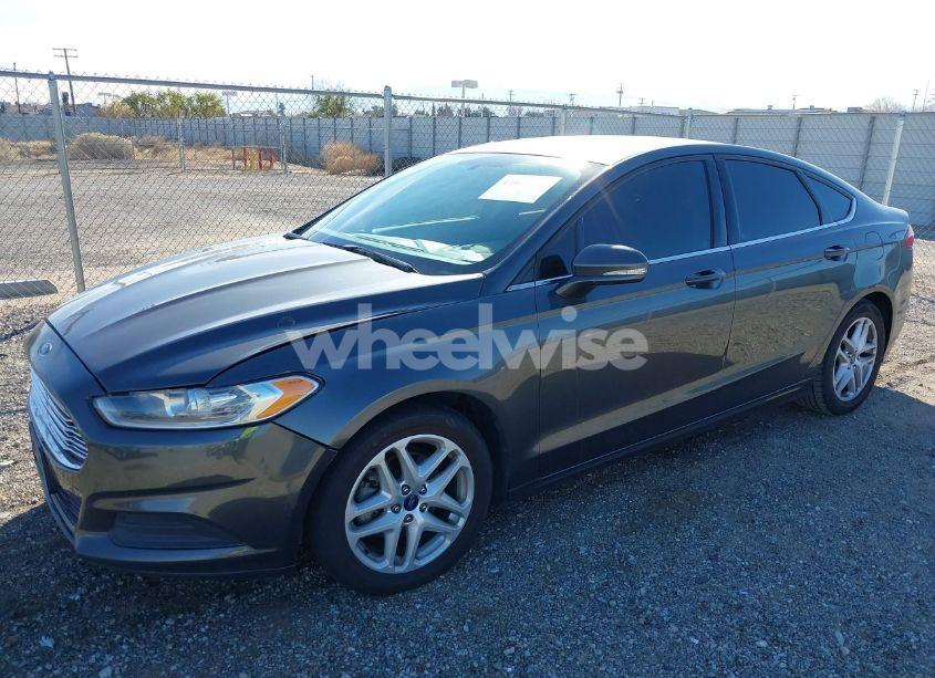 Photo 2 of 2015 Ford Fusion SE (VIN 3FA6P0H79FR172761)
