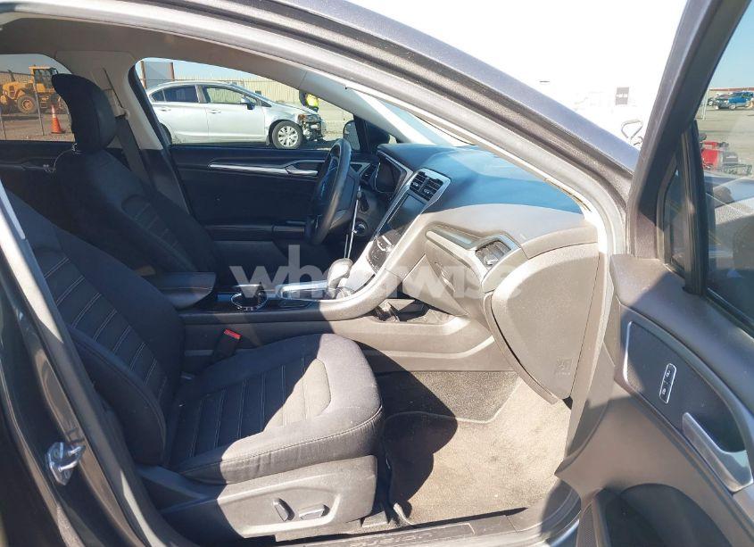 Photo 5 of 2015 Ford Fusion SE (VIN 3FA6P0H79FR172761)