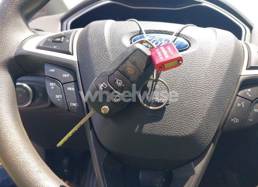 Photo 11 of 2015 Ford Fusion SE (VIN 3FA6P0H79FR181279)