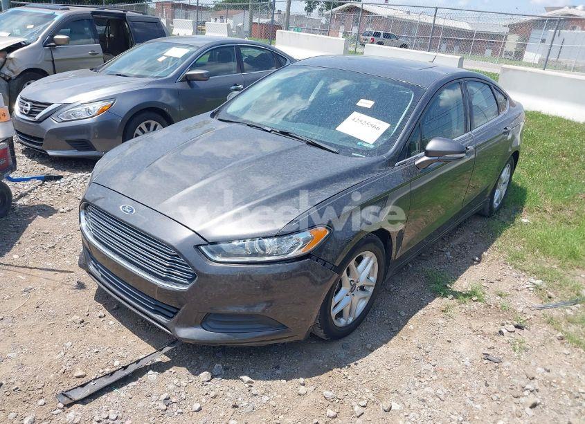 Photo 2 of 2015 Ford Fusion SE (VIN 3FA6P0H79FR181279)