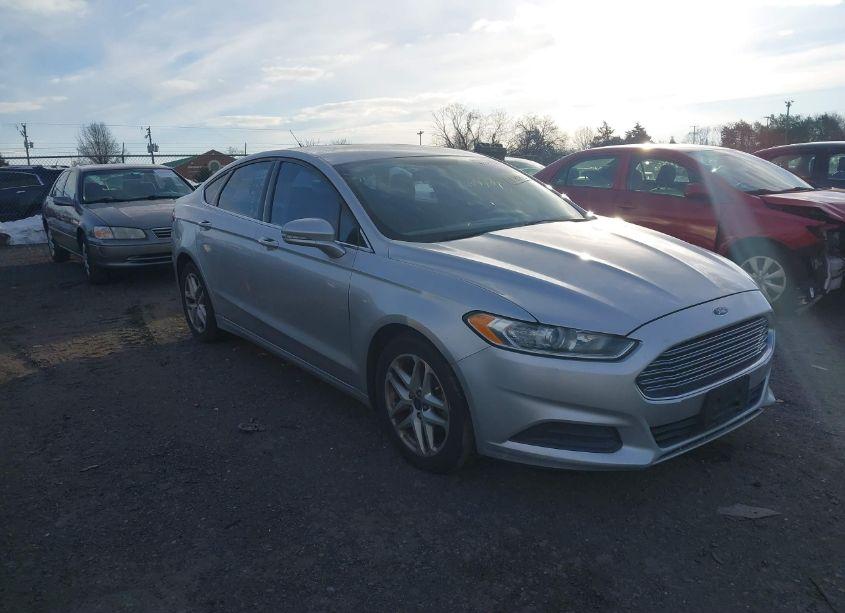 2015 Ford Fusion SE (VIN 3FA6P0H79FR188992) main photo