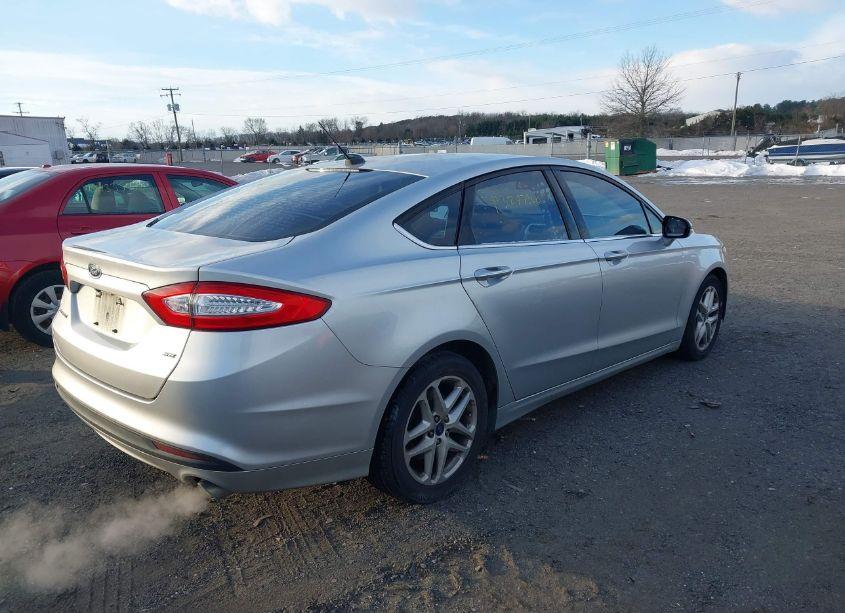 Photo 4 of 2015 Ford Fusion SE (VIN 3FA6P0H79FR188992)