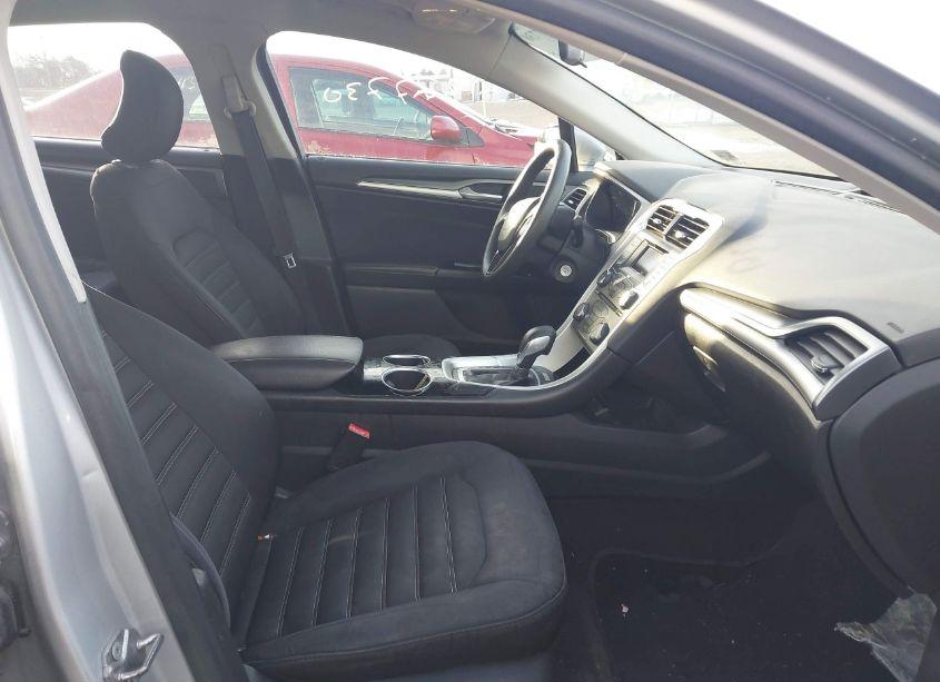 Photo 5 of 2015 Ford Fusion SE (VIN 3FA6P0H79FR188992)