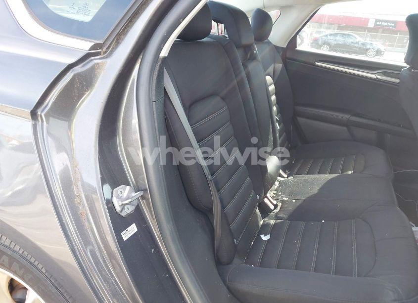 Photo 8 of 2015 Ford Fusion SE (VIN 3FA6P0H79FR219044)