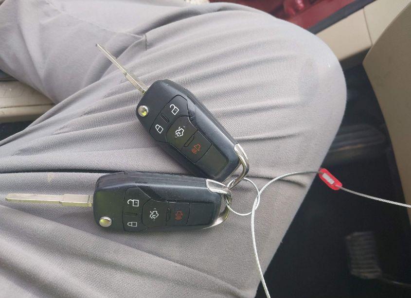 Photo 11 of 2016 Ford Fusion SE (VIN 3FA6P0H79GR121228)