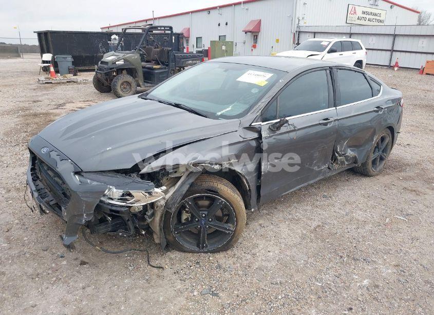 Photo 2 of 2016 Ford Fusion SE (VIN 3FA6P0H79GR163236)