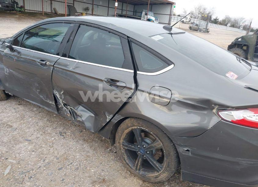 Photo 22 of 2016 Ford Fusion SE (VIN 3FA6P0H79GR163236)