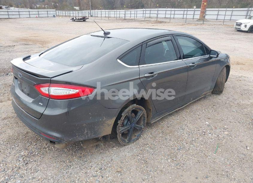 Photo 4 of 2016 Ford Fusion SE (VIN 3FA6P0H79GR163236)