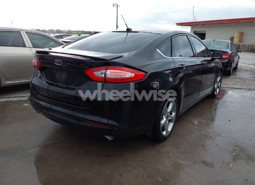 Photo 4 of 2016 Ford Fusion SE (VIN 3FA6P0H79GR213987)