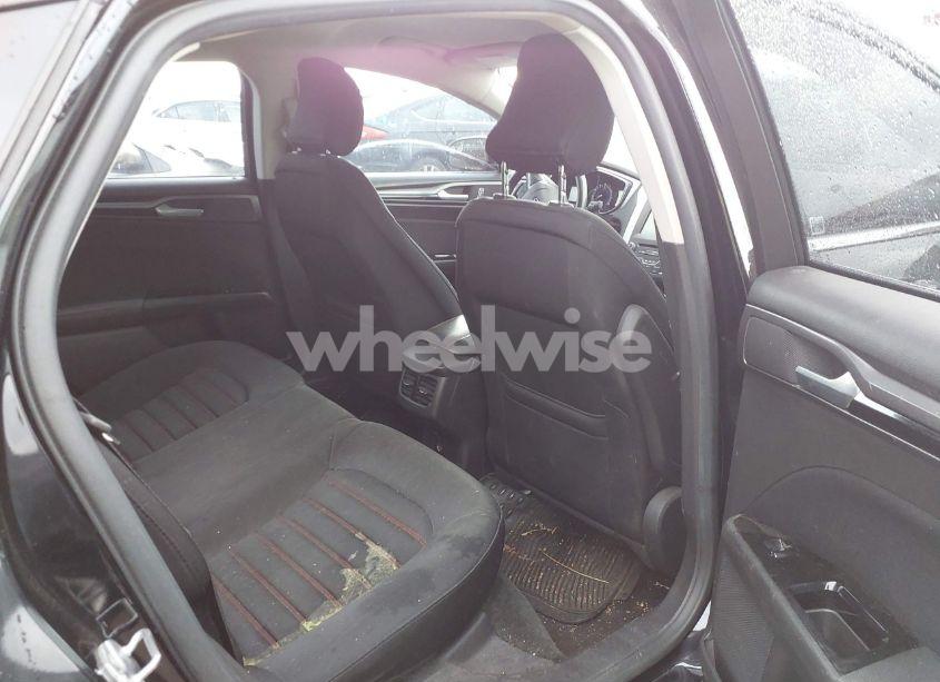 Photo 8 of 2016 Ford Fusion SE (VIN 3FA6P0H79GR213987)