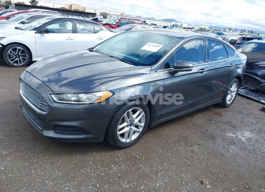 Photo 2 of 2016 Ford Fusion SE (VIN 3FA6P0H79GR216811)