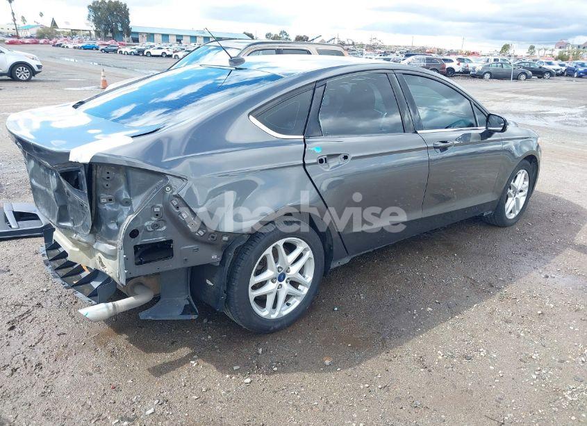 Photo 4 of 2016 Ford Fusion SE (VIN 3FA6P0H79GR216811)