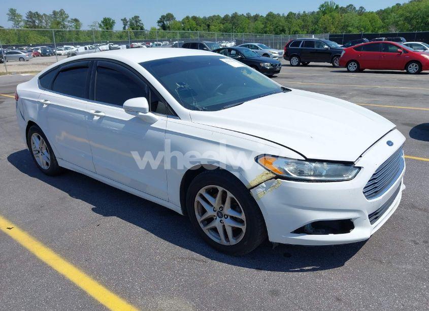 2016 Ford Fusion SE (VIN 3FA6P0H79GR310901) main photo