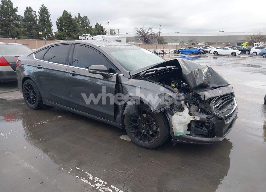 2016 Ford Fusion SE (VIN 3FA6P0H79GR359550) main photo