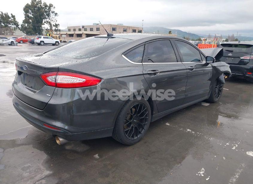 Photo 4 of 2016 Ford Fusion SE (VIN 3FA6P0H79GR359550)