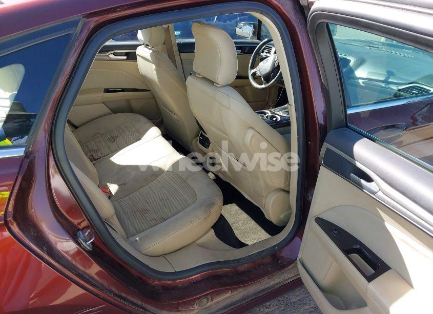 Photo 8 of 2016 Ford Fusion SE (VIN 3FA6P0H79GR383542)