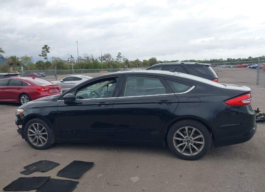 Photo 15 of 2017 Ford Fusion SE (VIN 3FA6P0H79HR125927)