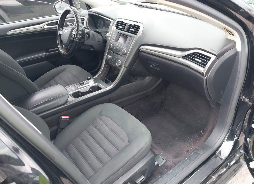 Photo 5 of 2017 Ford Fusion SE (VIN 3FA6P0H79HR125927)