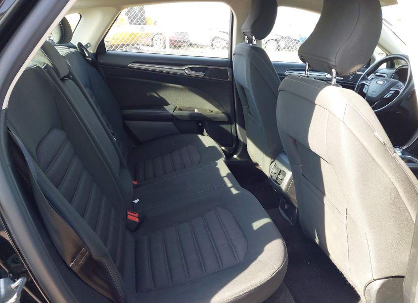 Photo 8 of 2017 Ford Fusion SE (VIN 3FA6P0H79HR131016)