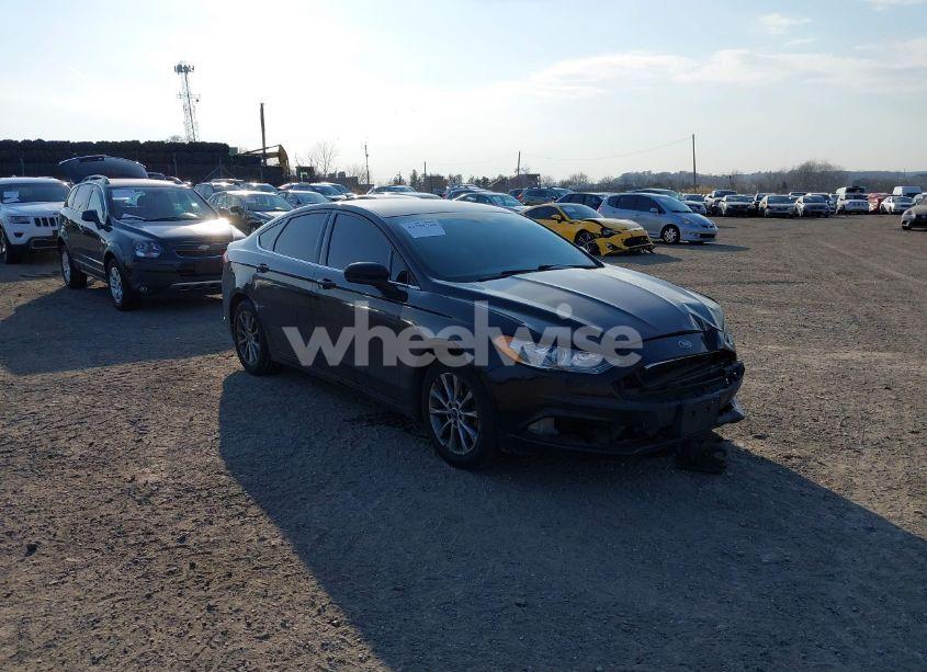 2017 Ford Fusion SE (VIN 3FA6P0H79HR150374) main photo