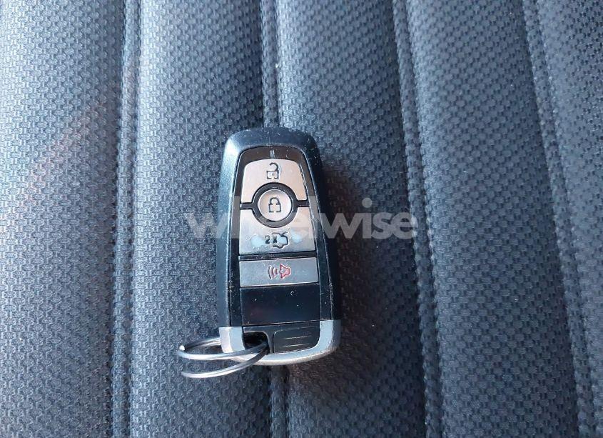 Photo 11 of 2017 Ford Fusion SE (VIN 3FA6P0H79HR150374)