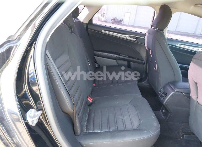 Photo 8 of 2017 Ford Fusion SE (VIN 3FA6P0H79HR150374)