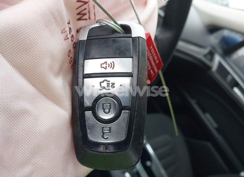 Photo 11 of 2017 Ford Fusion SE (VIN 3FA6P0H79HR170835)