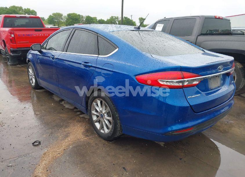 Photo 3 of 2017 Ford Fusion SE (VIN 3FA6P0H79HR170835)
