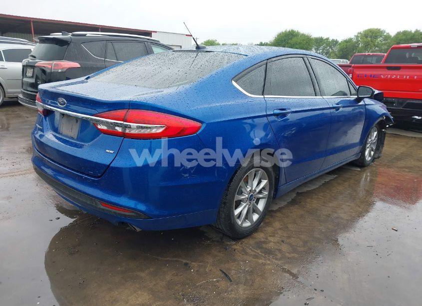 Photo 4 of 2017 Ford Fusion SE (VIN 3FA6P0H79HR170835)