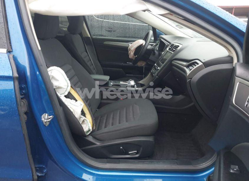 Photo 5 of 2017 Ford Fusion SE (VIN 3FA6P0H79HR170835)