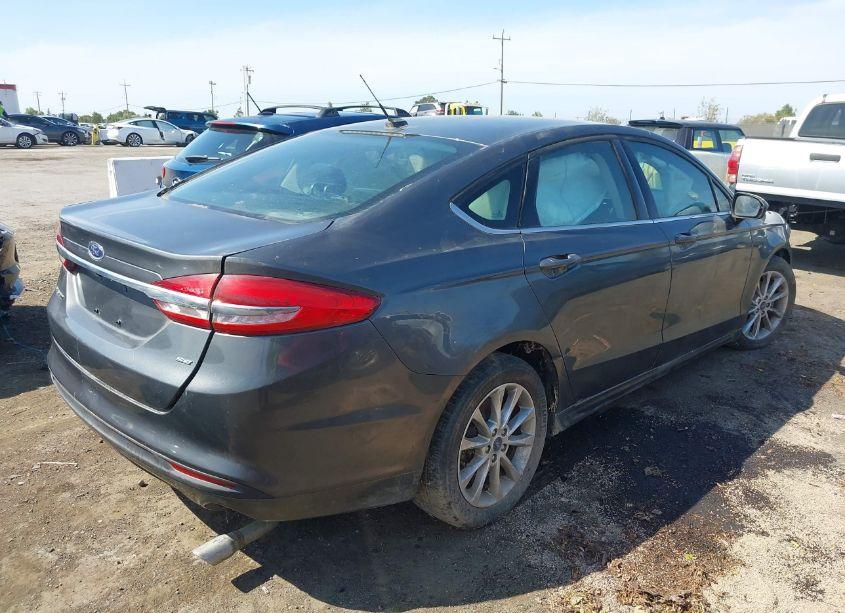 Photo 4 of 2017 Ford Fusion SE (VIN 3FA6P0H79HR201176)