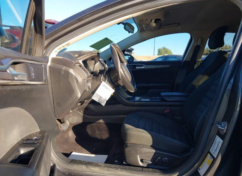 Photo 5 of 2017 Ford Fusion SE (VIN 3FA6P0H79HR215854)