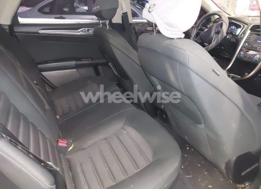 Photo 8 of 2017 Ford Fusion SE (VIN 3FA6P0H79HR260048)