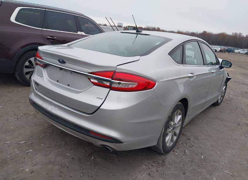 Photo 4 of 2017 Ford Fusion SE (VIN 3FA6P0H79HR288996)