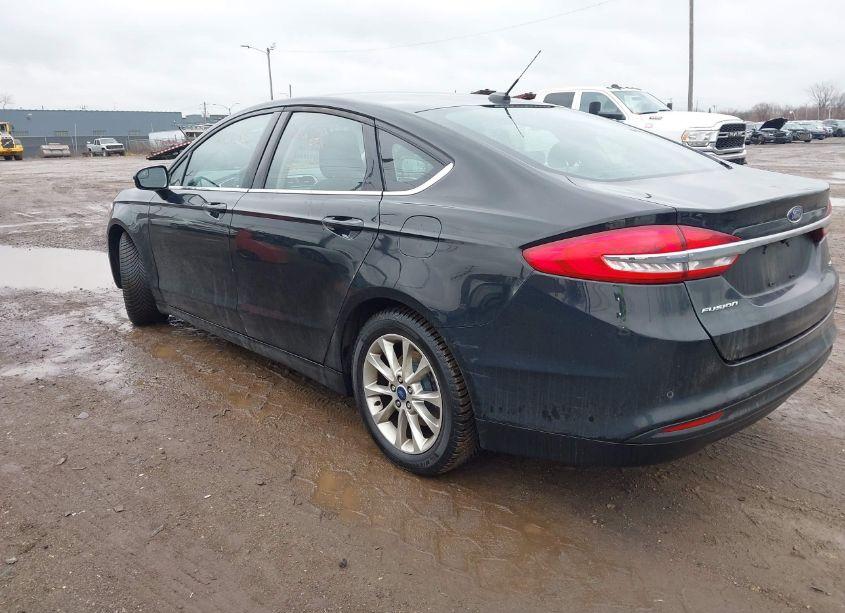 Photo 3 of 2017 Ford Fusion SE (VIN 3FA6P0H79HR291946)