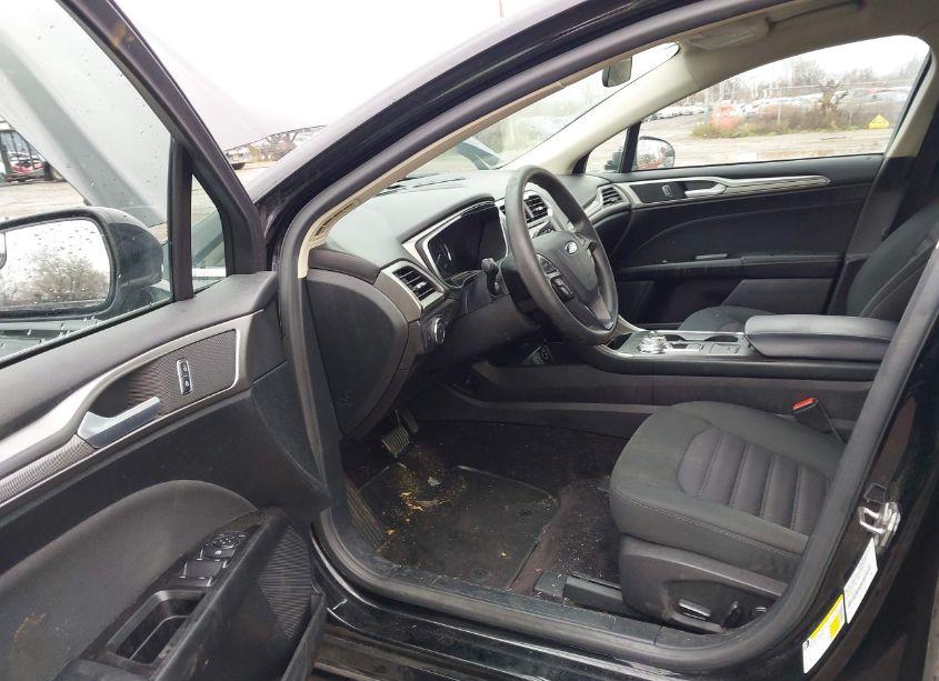 Photo 5 of 2017 Ford Fusion SE (VIN 3FA6P0H79HR291946)