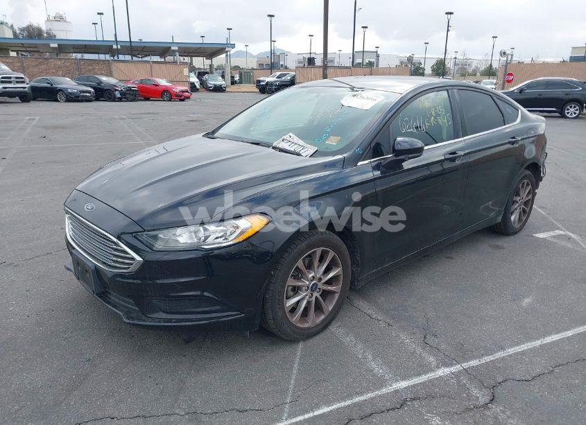 Photo 2 of 2017 Ford Fusion SE (VIN 3FA6P0H79HR299593)