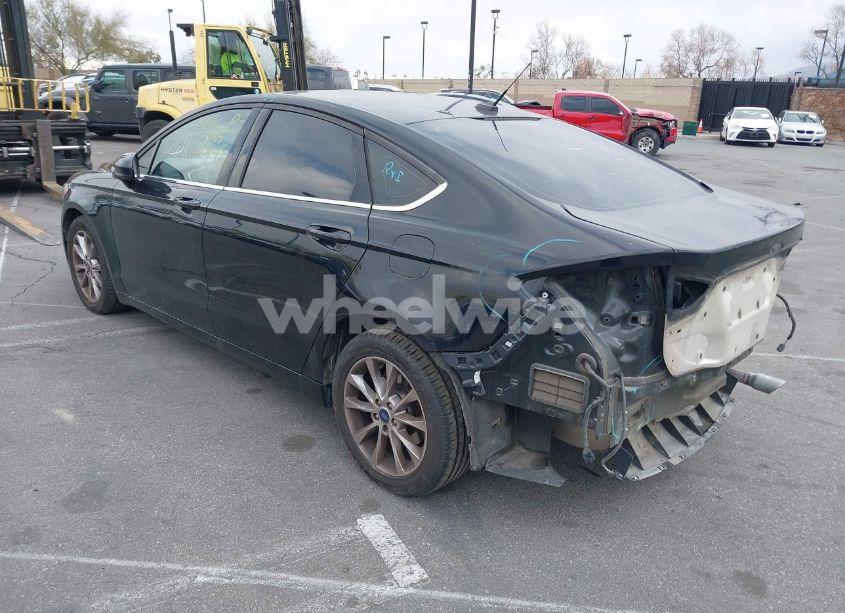 Photo 3 of 2017 Ford Fusion SE (VIN 3FA6P0H79HR299593)