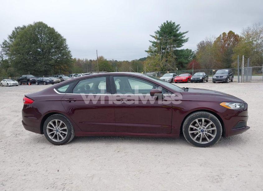 Photo 13 of 2017 Ford Fusion SE (VIN 3FA6P0H79HR338988)