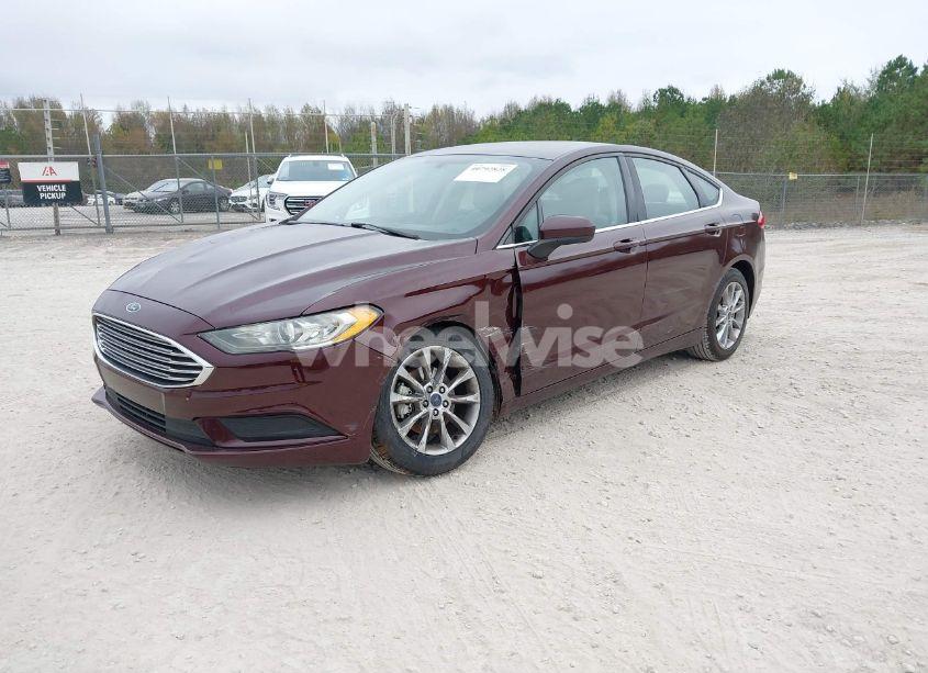 Photo 2 of 2017 Ford Fusion SE (VIN 3FA6P0H79HR338988)