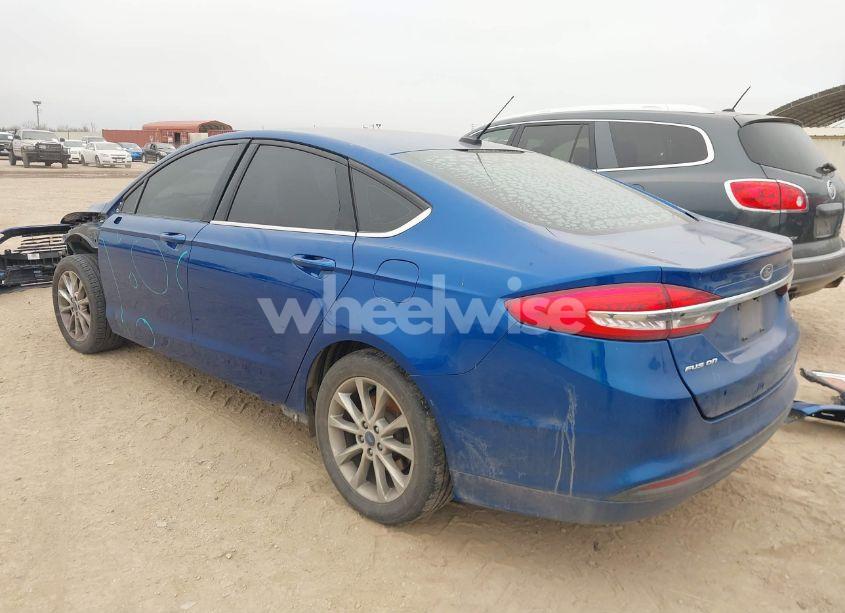 Photo 3 of 2017 Ford Fusion SE (VIN 3FA6P0H79HR383395)