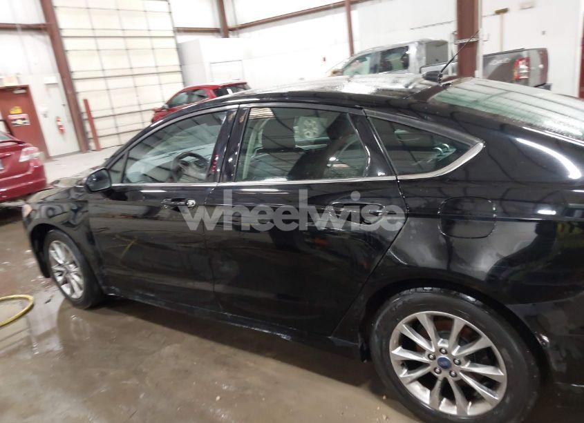 Photo 14 of 2017 Ford Fusion SE (VIN 3FA6P0H79HR384207)